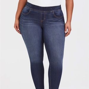 Torrid Pull On Lean Jean Size 00X (12/14)
